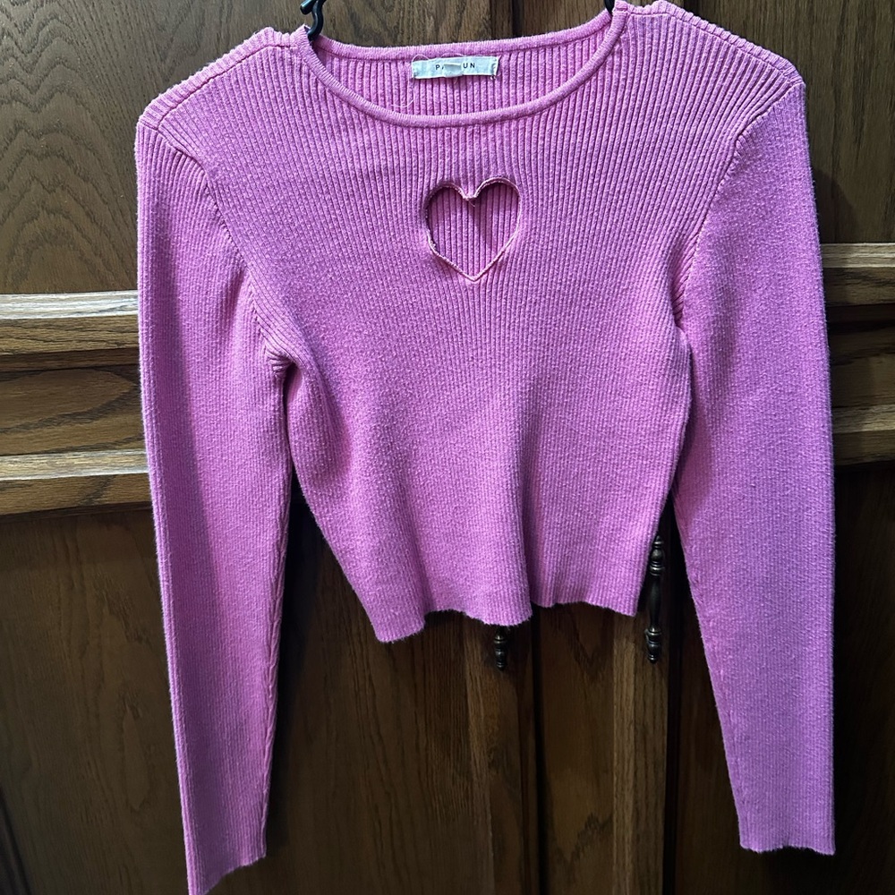 Pacsun heart sweater pink size M